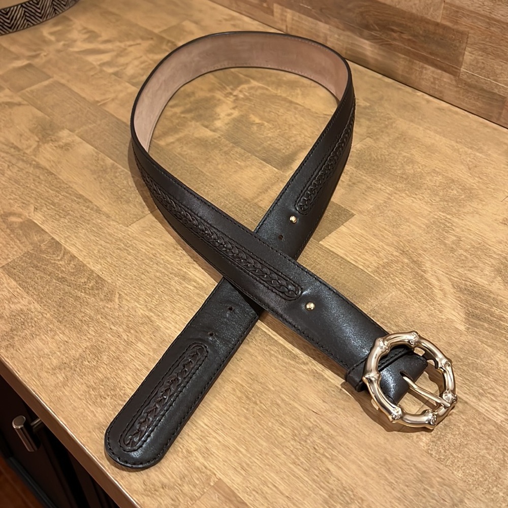 Ann Taylor Ladies Brown Leather Belt w/ Gold Round Buckle Size L - Picture 3 of 3
